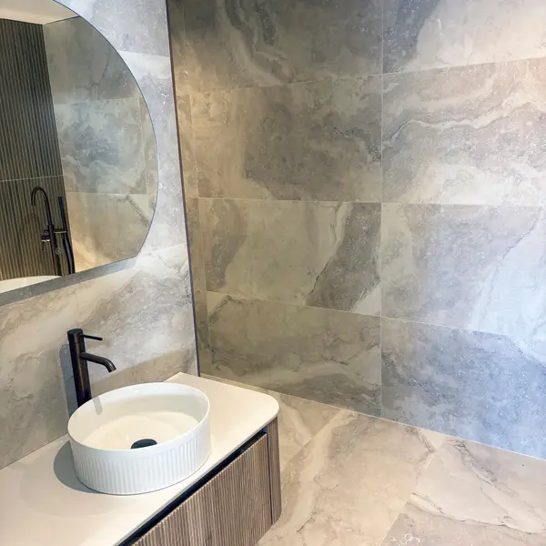 CaracallaBathroom6.webp
