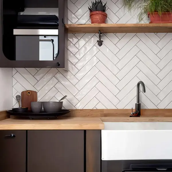 Cottage_Gloss_White_Set.webp