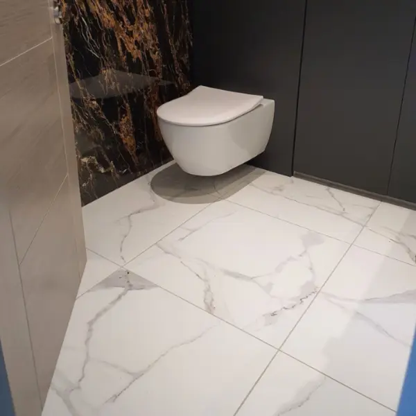 AlsaciaBathroom3.webp